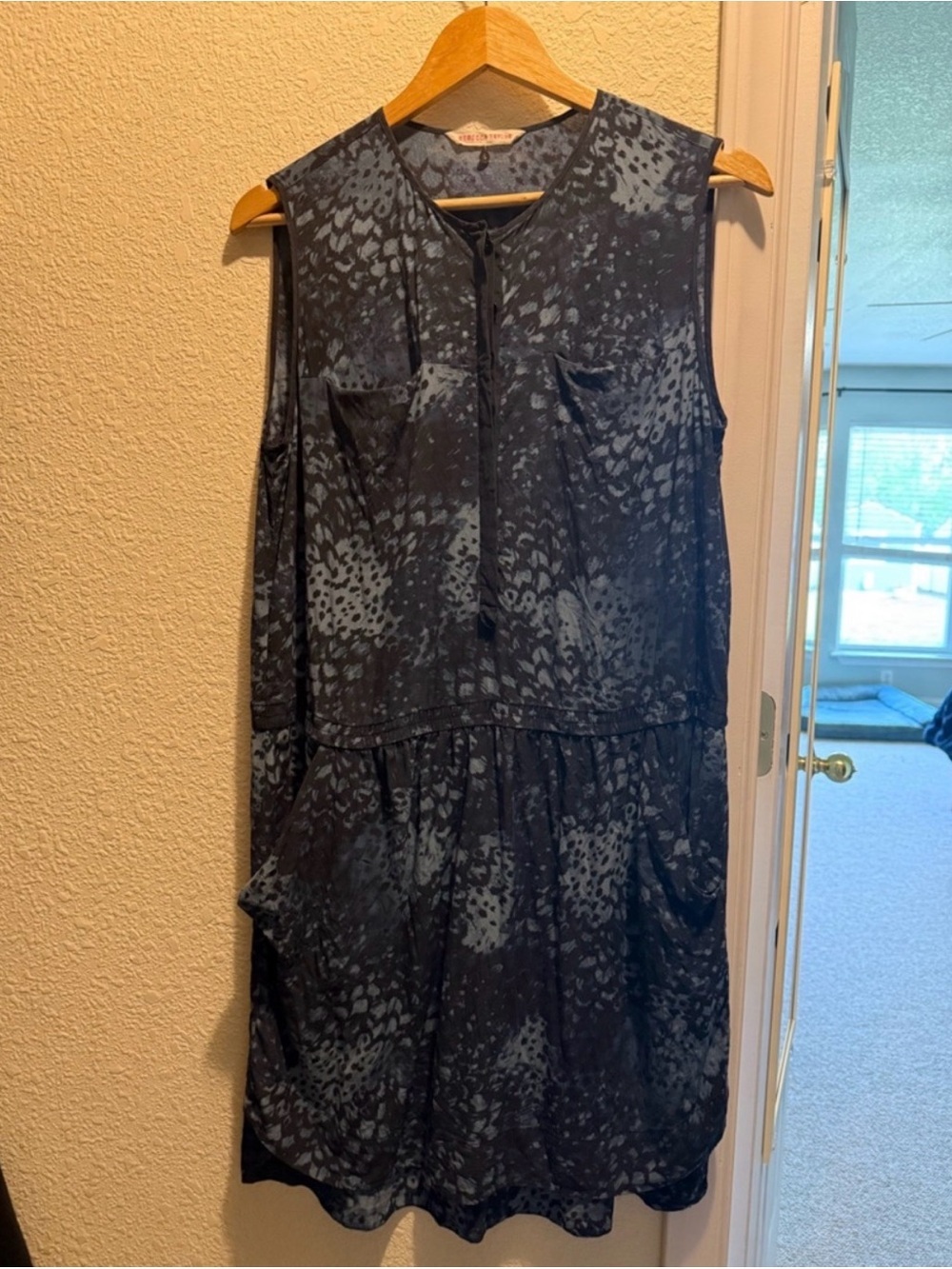 100% Silk Rebecca Taylor Navy & Black Sleeveless Animal Print Dress - Picture 6 of 6